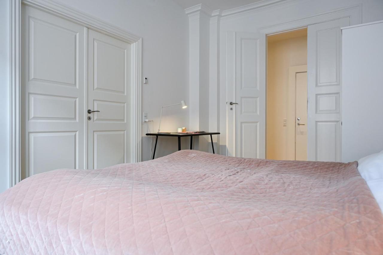 Sanders Arrow - Chic Three-Bedroom Apartment In The Middle Of Copenhagen Copenhaga Exterior foto
